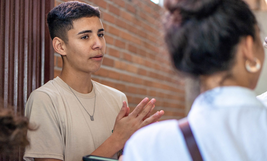 Alunos da rede estadual estudam e promovem melhorias em veículos elétricos