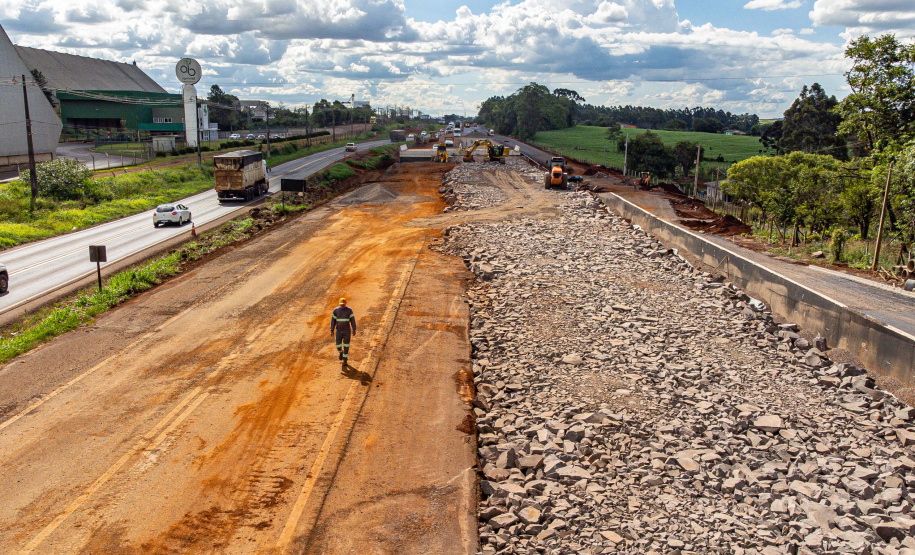Cascavel, 29 de novembro de 2022 - Obras de duplicação da BR 277