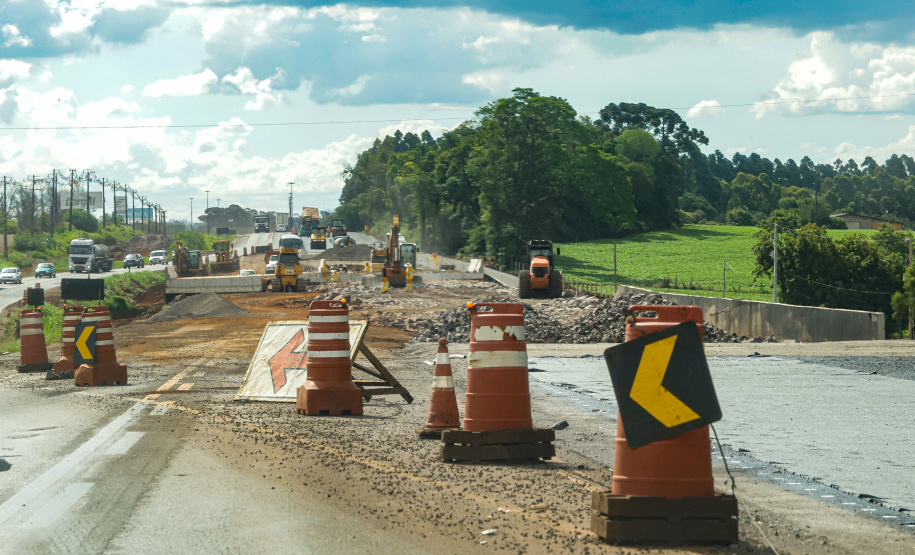 Cascavel, 29 de novembro de 2022 - Obras de duplicação da BR 277