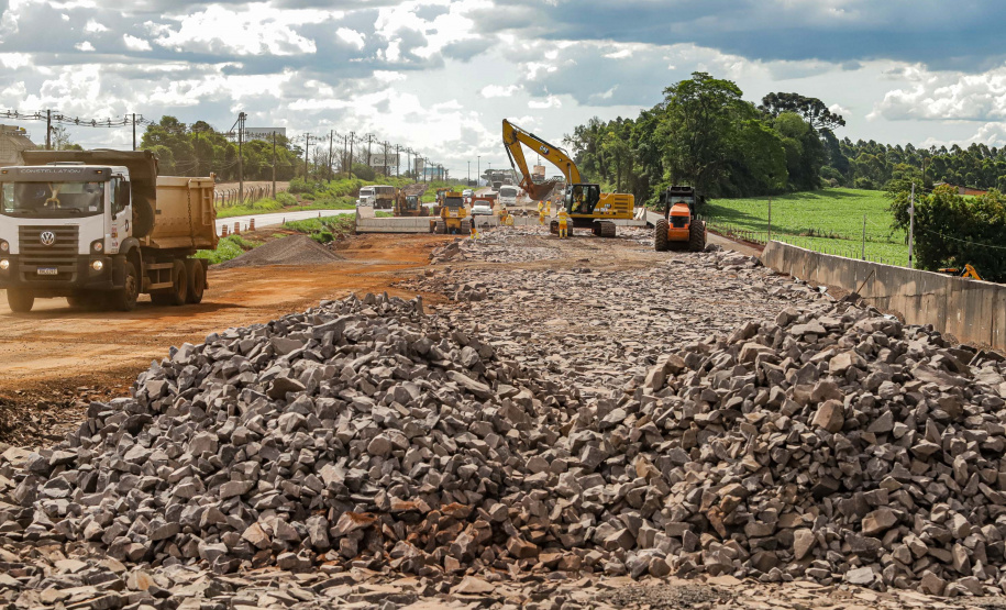 Cascavel, 29 de novembro de 2022 - Obras de duplicação da BR 277