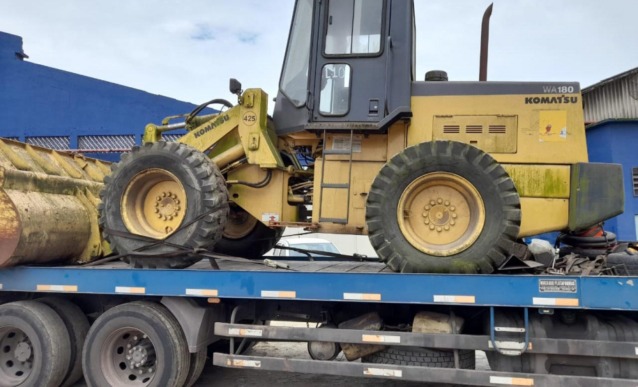 Portos do Paraná arrecada R$ 1,9 milhão com leilão de veículos