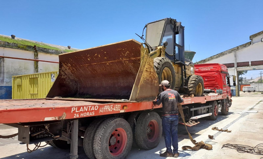 Portos do Paraná arrecada R$ 1,9 milhão com leilão de veículos