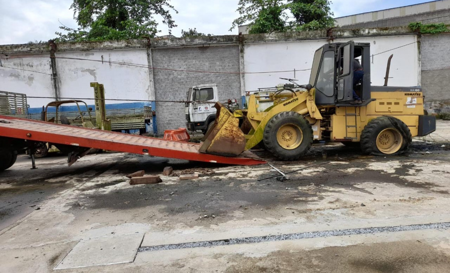 Portos do Paraná arrecada R$ 1,9 milhão com leilão de veículos