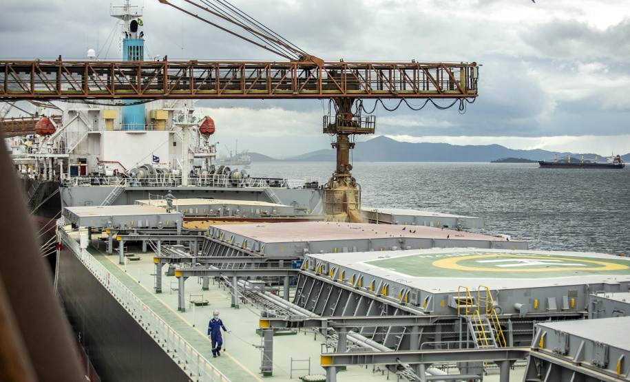 Porto de Paranaguá tem alta de 11,73% nas movimentações de grãos pelo Corredor Leste