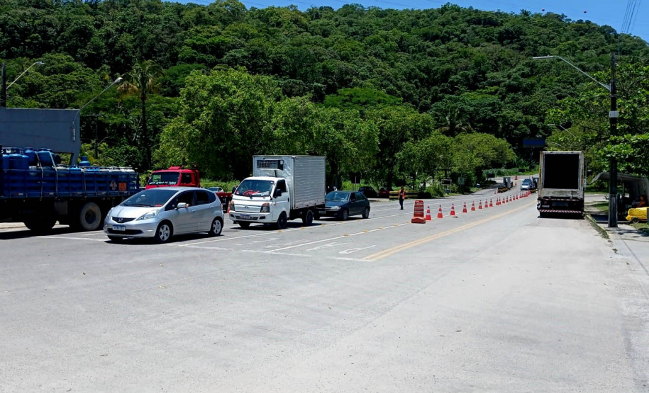 Ferry-boat de Guaratuba opera sem longas filas após desbloqueio de rodovia federal