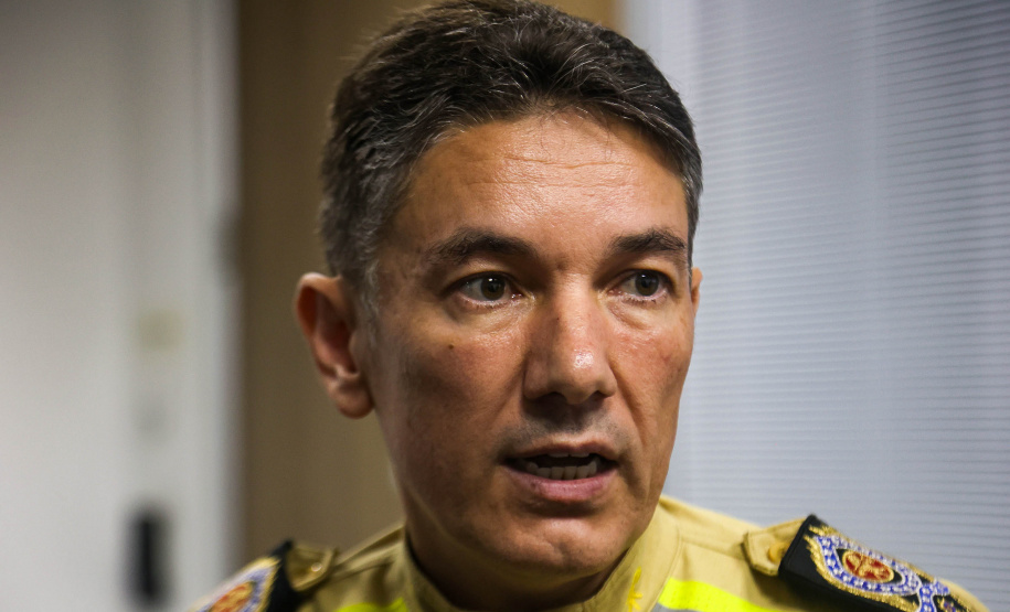 Reunião do gabinete de crise no Centro de Operações Cidade da Polícia