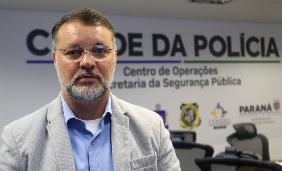Reunião do gabinete de crise no Centro de Operações Cidade da Polícia