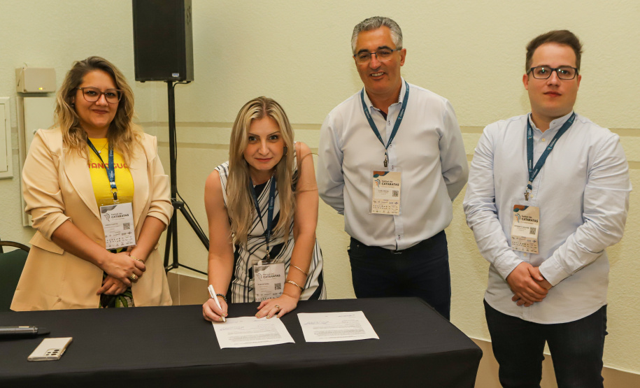 Ampliação do turismo religioso no Paraná é pauta de encontro técnico em Foz do Iguaçu