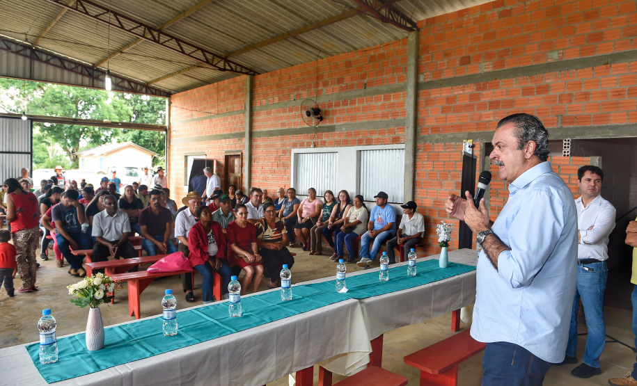 Governo do Estado entrega 94 títulos de domínio e matrículas em Ivaí, nos Campos Gerais