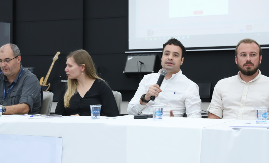 Segundo dia de audiência pública da Ponte de Guaratuba tem ampla participação popular