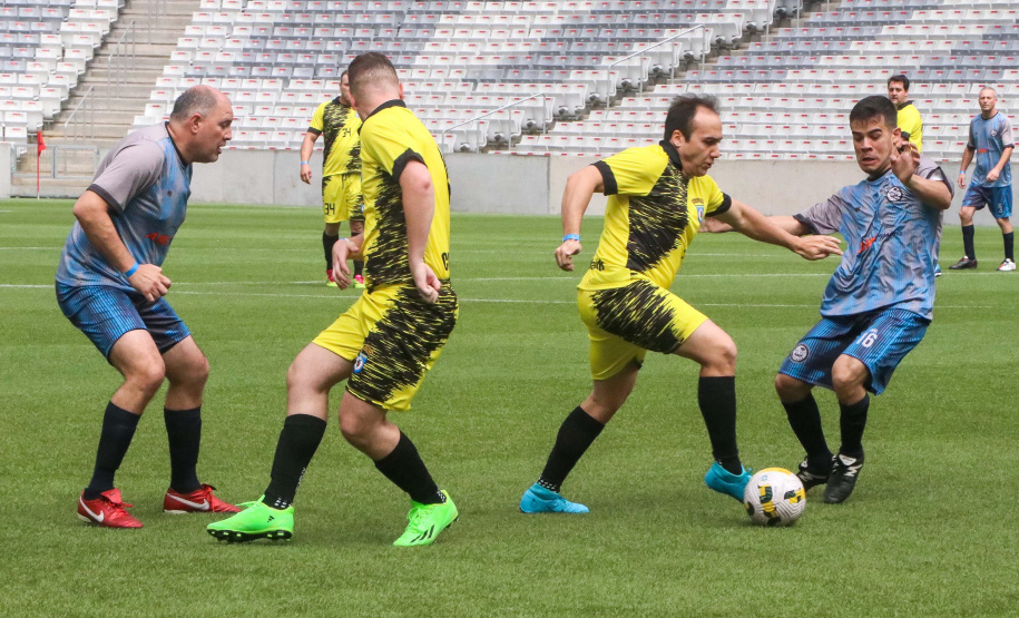 Com participação do governador Ratinho Junior, 6º edição da Operação Gol ajudou a arrecadar doações para Associação dos Amigos do Hospital das Clínicas e para a Associação Terapêutica e Paradesportiva Equocavalaria