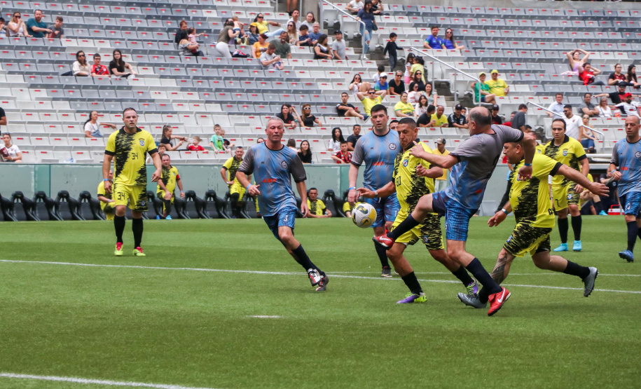 6º edição da Operação Gol, que visa arrecadar doações para Associação dos Amigos do Hospital das Clínicas e para a Associação Terapêutica e Paradesportiva Equocavalaria