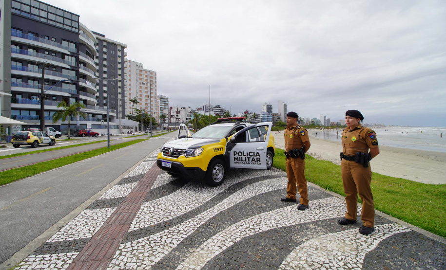 Com dois helicópteros e viatura inteligente, mais de 600 policiais militares vão atuar no Verão Maior Paraná