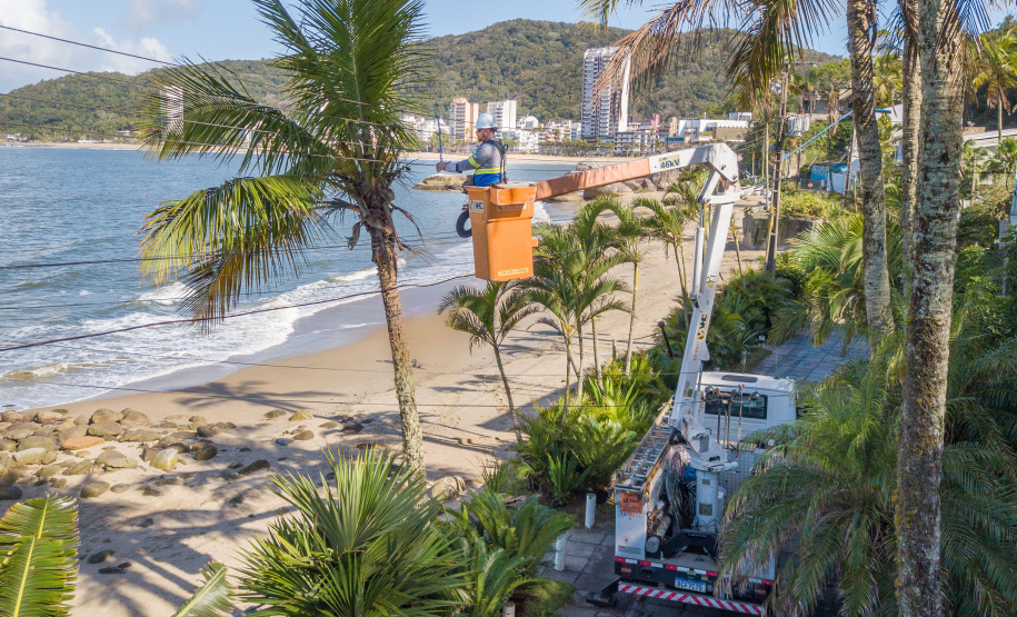 Investimentos de R$ 126,5 milhões no litoral reforçam rede elétrica para a temporada de verão -