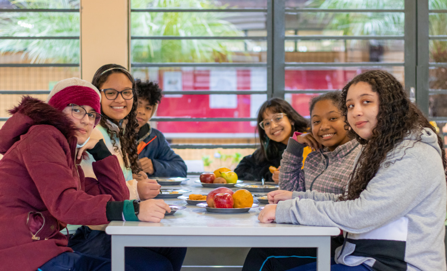 Com investimento mais que triplicado, segurança alimentar dos estudantes foi prioridade na gestão