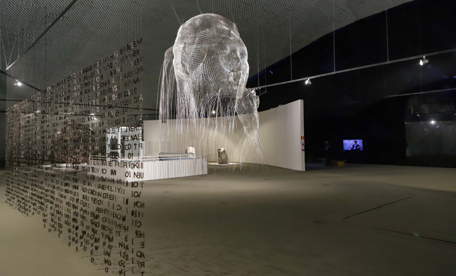 O público já pode conferir no espaço do Olho a exposição “Invisível e Indizível”, do artista espanhol Jaume Plensa.