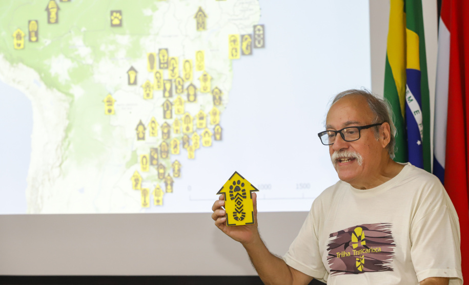 Hernandarias (Paraguai), 30 de novembro de 2022 - Marcação do Caminho do Peabiru no Refúgio Biológico Tati Yupi, dentro do lado paraguaio da Usina de Itaipu.