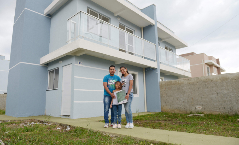 Em menos de dois anos, Governo do Paraná ajuda 30 mil famílias a conquistarem uma casa própria