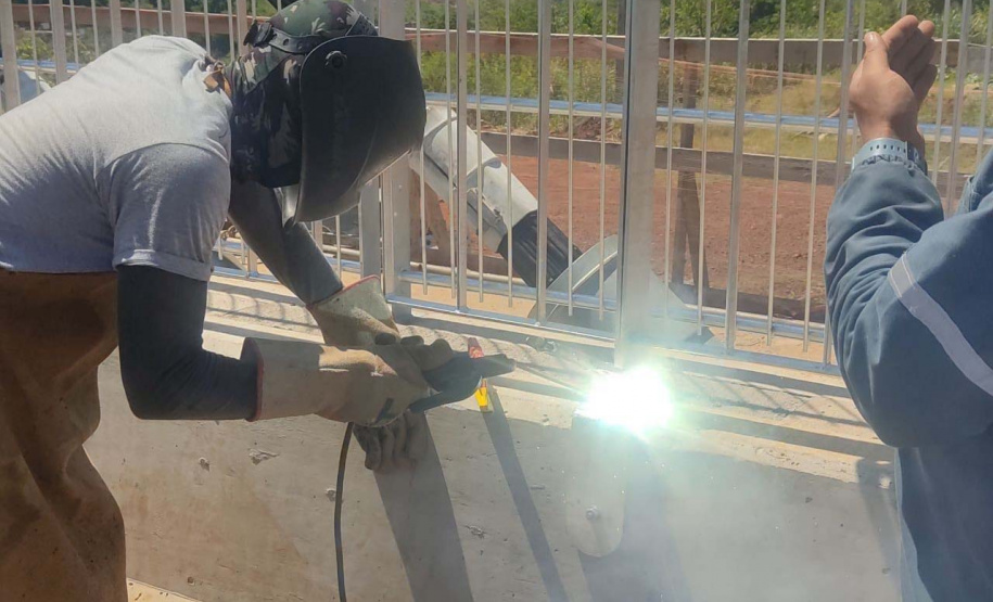 Ponte da Integração passa por teste carga e recebe acabamentos finais