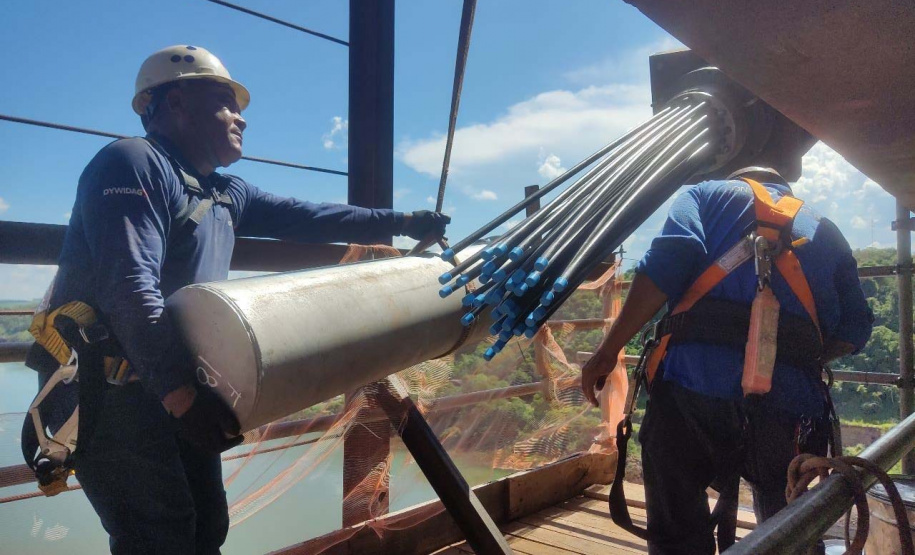 Ponte da Integração passa por teste carga e recebe acabamentos finais