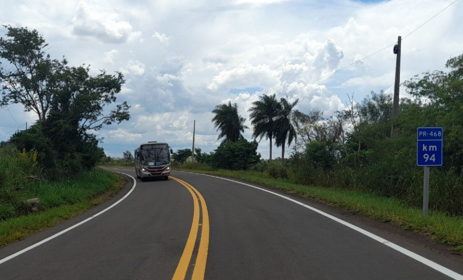 DER executa reforço de sinalização de rodovia em Umuarama