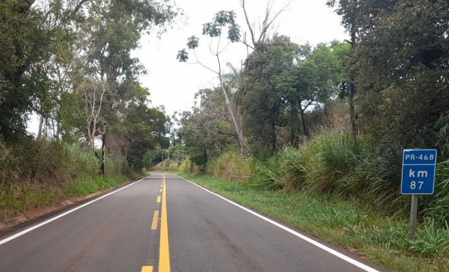 DER executa reforço de sinalização de rodovia em Umuarama