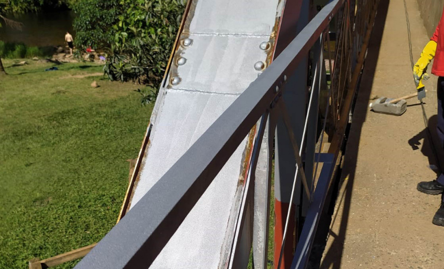 Reforma de ponte metálica em Morretes atinge quase 50% de execução