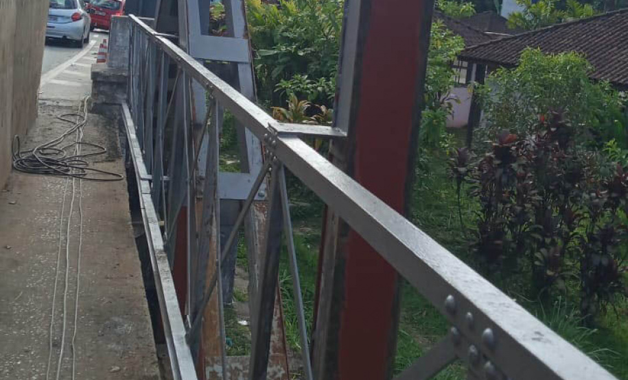 Reforma de ponte metálica em Morretes atinge quase 50% de execução
