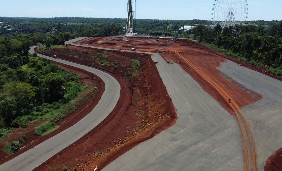 Ponte da Integração passa por teste carga e recebe acabamentos finais