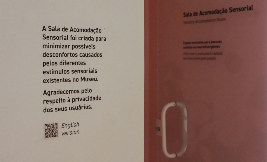 Museu Oscar Niemeyer sai na vanguarda e cria sala de acomodação sensorial para autistas