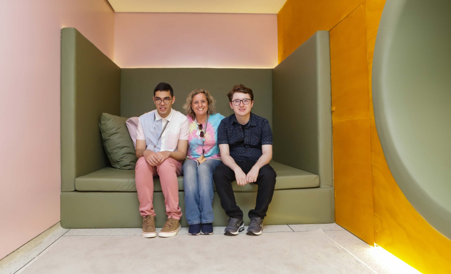 Museu Oscar Niemeyer sai na vanguarda e cria sala de acomodação sensorial para autistas
