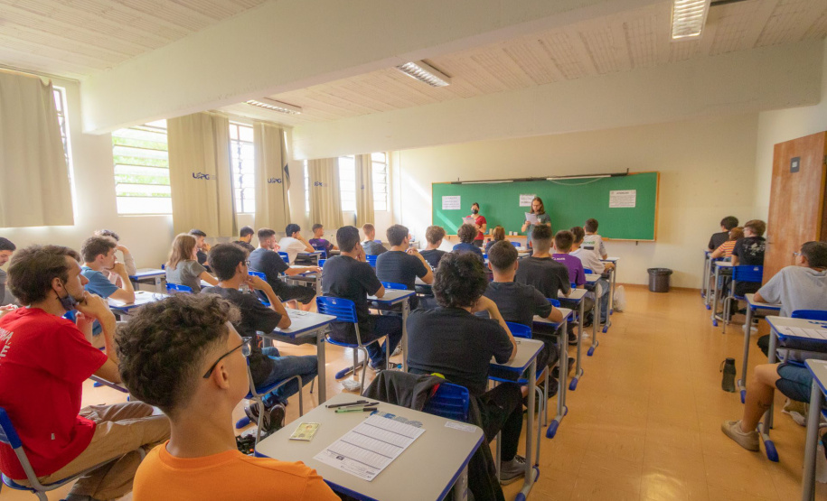 UEPG aplica provas do Vestibular em 13 cidades do Paraná -