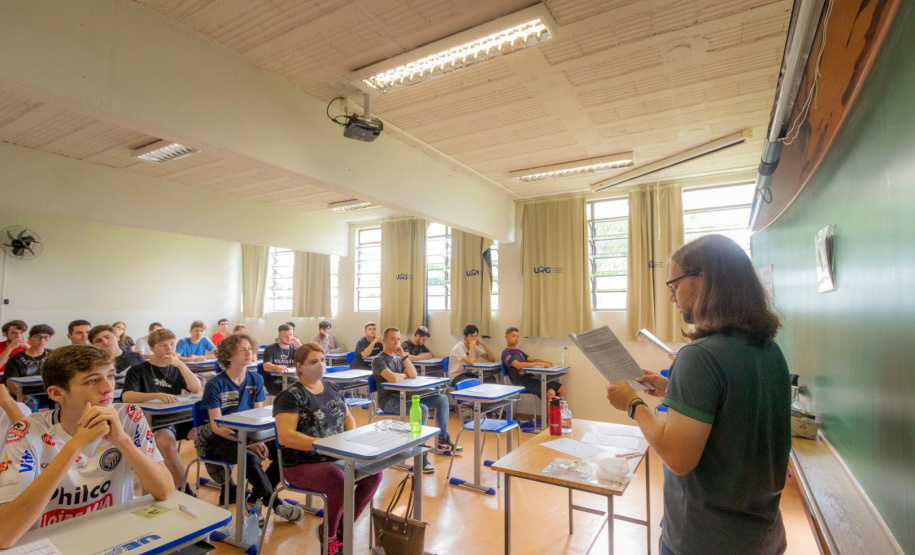 UEPG aplica provas do Vestibular em 13 cidades do Paraná