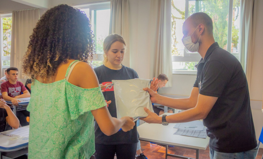 UEPG aplica provas do Vestibular em 13 cidades do Paraná -