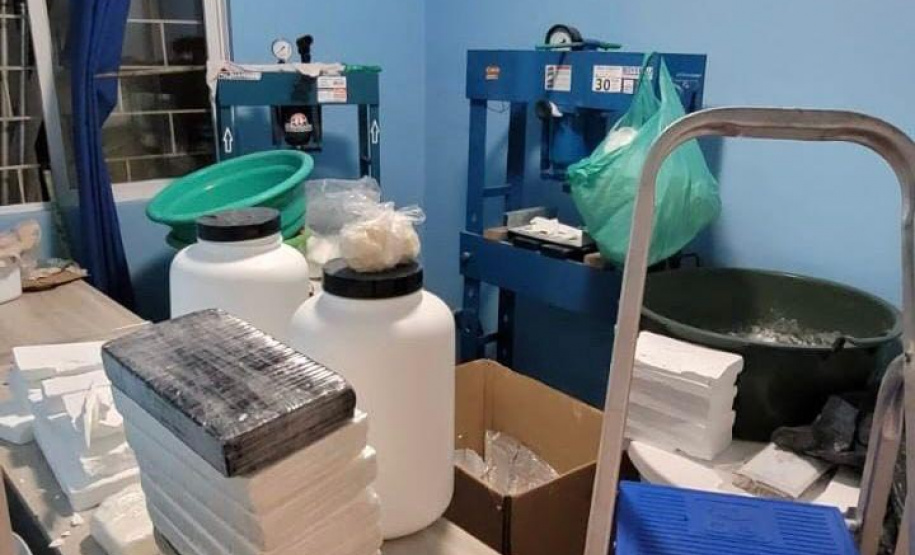 Polícia Militar desmantela laboratório de drogas em Fazenda Rio Grande