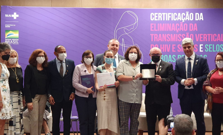 Paraná é o primeiro Estado a receber dupla certificação da eliminação da Transmissão Vertical do HIV e Sífilis