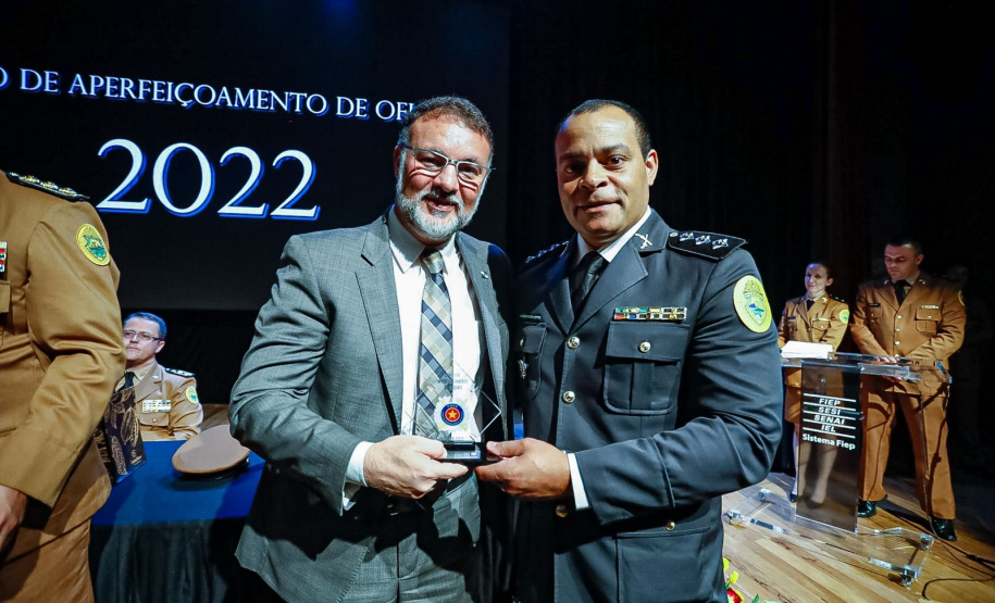 Capitães da Polícia Militar e dos Bombeiros finalizam o Curso de Aperfeiçoamento de Oficiais -