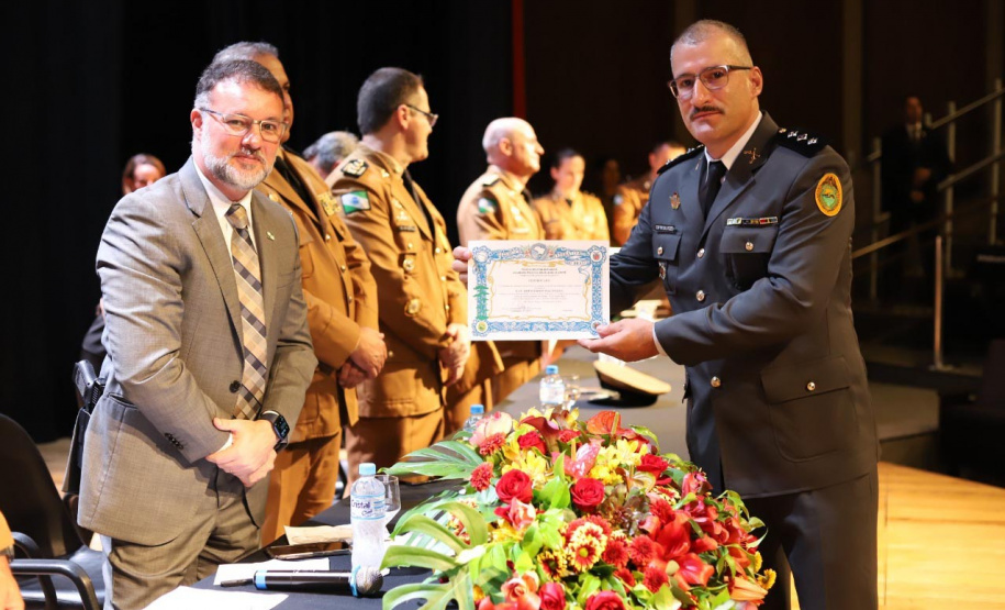 Capitães da Polícia Militar e dos Bombeiros finalizam o Curso de Aperfeiçoamento de Oficiais