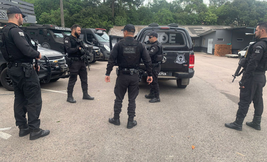 Policiais penais cumprem mandados de prisão durante Operação de Fiscalização da Divisão de Monitoração Eletrônica