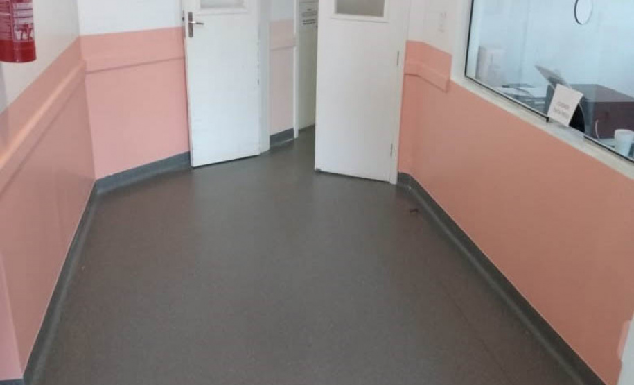 Trabalho de pessoas privadas de liberdade melhora espaços públicos em Guaratuba, no Litoral