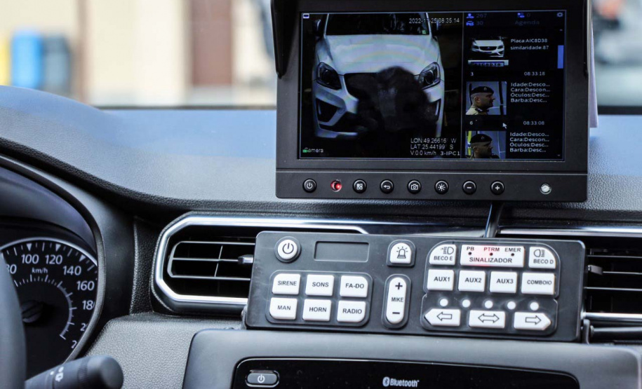 Polícia Militar utiliza “viatura inteligente” para identificar placas e pessoas no Verão Maior Paraná