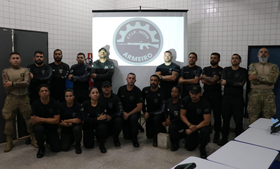 Policiais penais paranaenses aprimoram conhecimento em intercâmbio