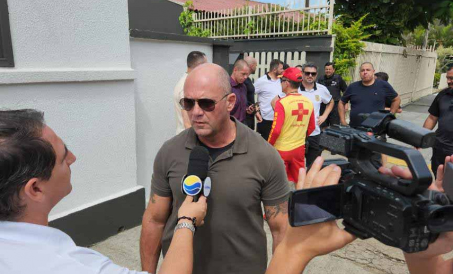 GUARATUBA - Secretário de Segurança acompanha ações do Verão Maior Paraná em Guaratuba e na Ilha do Mel - O secretário e sua comitiva estiveram nas sedes do Corpo de Bombeiros Militar, da Polícia Militar, da Polícia Civil e da Polícia Penal, em Guaratuba -