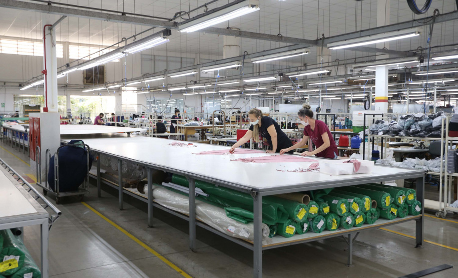 Com 118 mil novas vagas, Paraná lidera geração de empregos no Sul em 2022