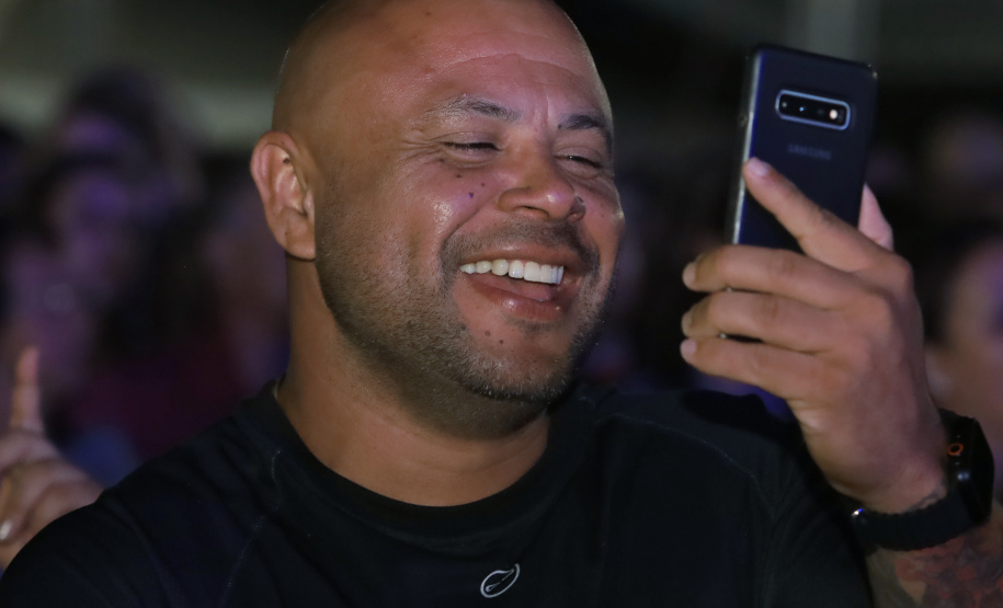 Edson & Hudson e Jeann & Julio encerram primeira semana de shows gratuito no Litoral