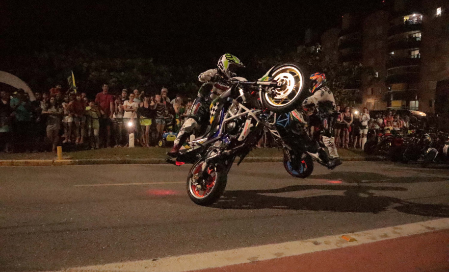 Veranistas podem aproveitar os últimos dias com atividades dos postos fixos do Verão Maior Paraná