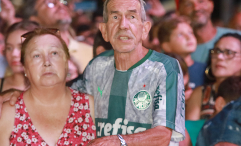 Dupla George Henrique & Rodrigo e Trio Parada Dura agitaram noite de sábado no Litoral