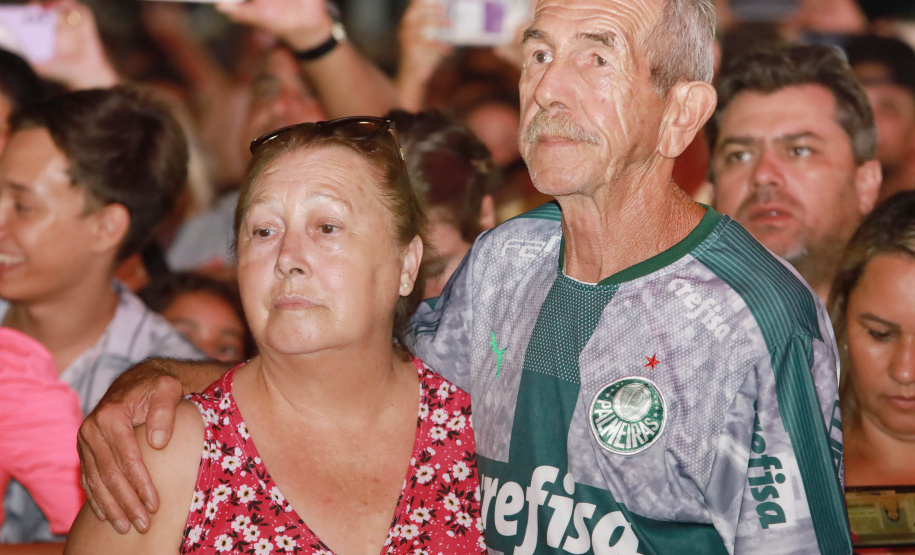 Dupla George Henrique & Rodrigo e Trio Parada Dura agitaram noite de sábado no Litoral