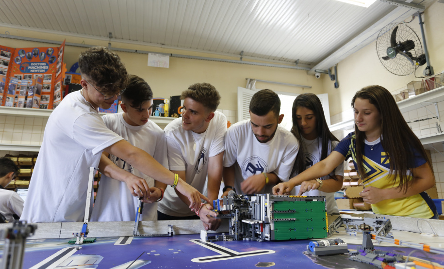 No Dia Mundial da Educação, Seed-PR destaca esforços para manter Estado no topo da educação no Brasil