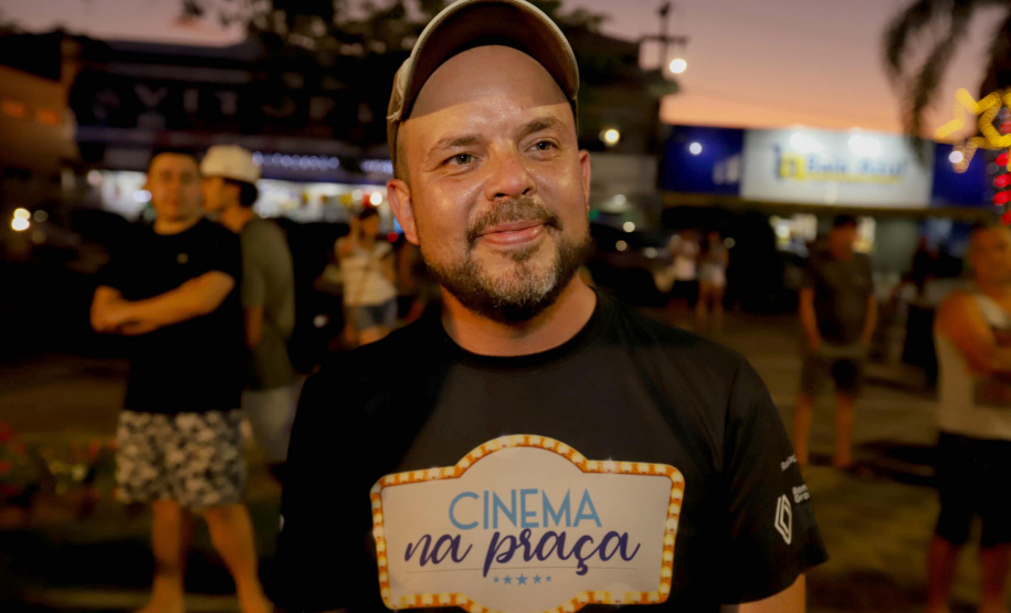 CINEMA NA PRAÇA